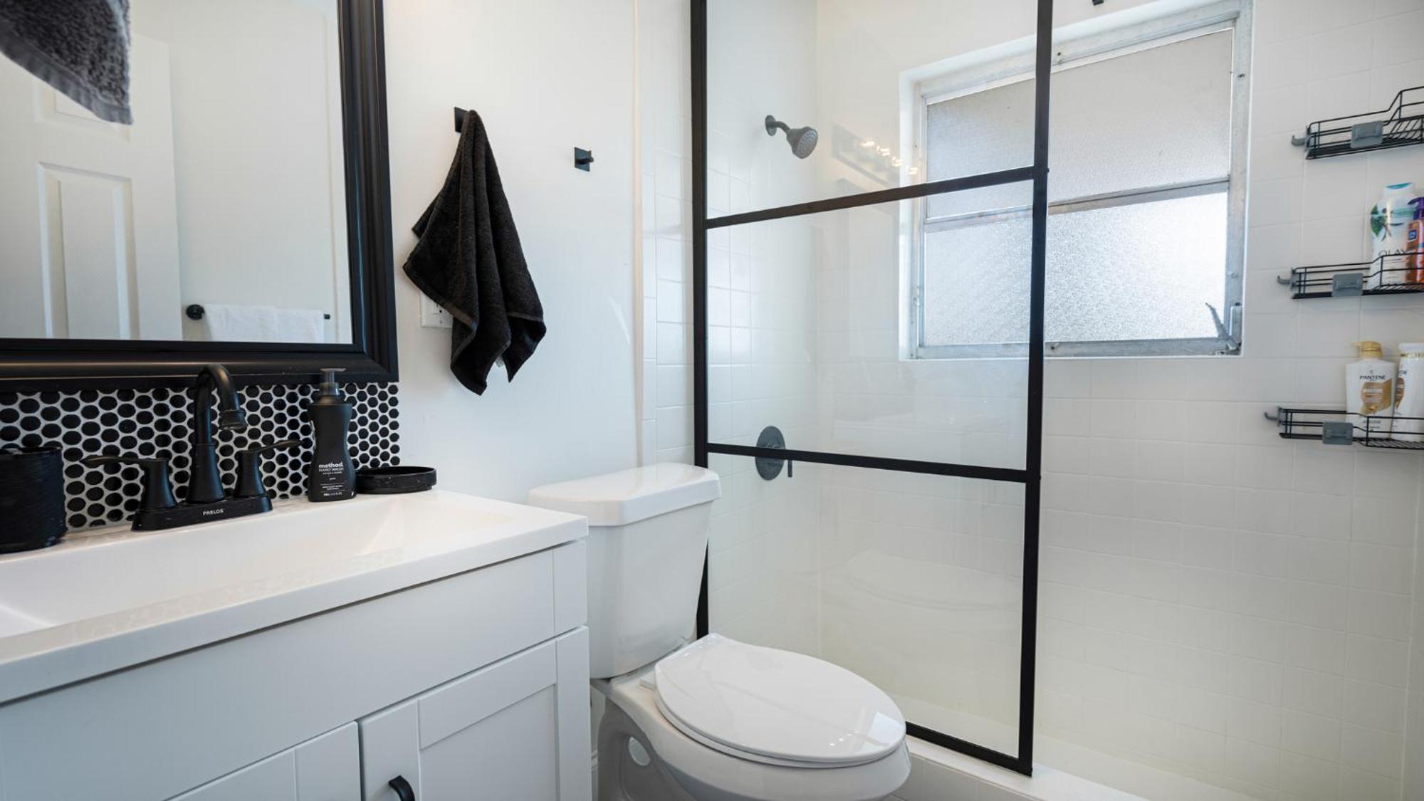 Apartment 2 Bedroom 2 Bathroom In Yacht Club Area Cape Coral